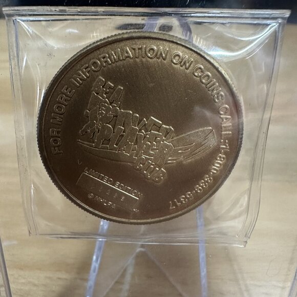 Brendan Shanahan Limited Edition Be A Player Club Bronze Coin - Picture 2 of 2